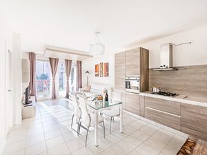 23309289-Ferienwohnung-6-Lonato-300x225-4