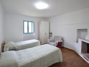 24043668-Ferienwohnung-2-Longobardi-300x225-2