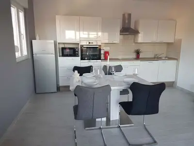 Ferienwohnung für 4 Personen (59 m²) in Lopar 4/10
