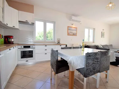 Ferienwohnung für 8 Personen (90 m²) in Lopar 3/10