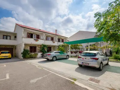 Ferienwohnung für 3 Personen (45 m²) in Lopar 9/10