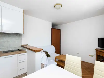 Ferienwohnung für 4 Personen (50 m²) in Lopar 8/10