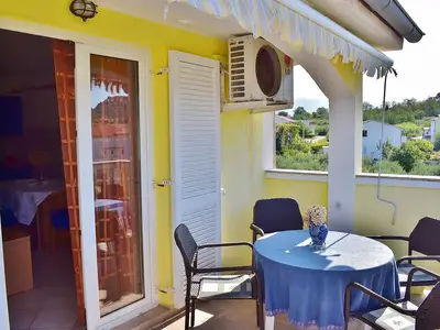 Ferienwohnung für 7 Personen (60 m²) in Lopar 1/10
