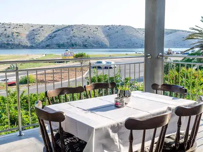 Ferienwohnung für 6 Personen (58 m²) in Lopar 1/10