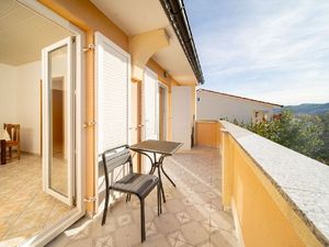 19284734-Ferienwohnung-0-Lopar-300x225-5