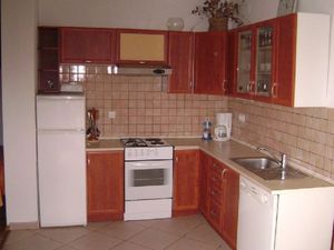 19284967-Ferienwohnung-0-Lopar-300x225-5