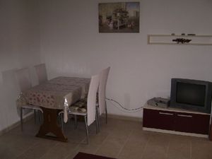 19285807-Ferienwohnung-0-Lopar-300x225-2