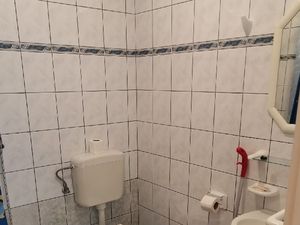 21748853-Ferienwohnung-8-Lopar-300x225-5