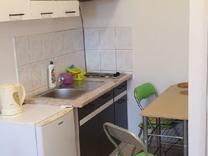 22232865-Ferienwohnung-2-Lopar-300x225-4