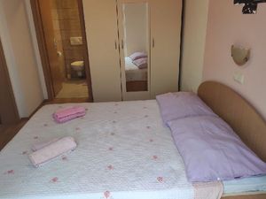 22348241-Ferienwohnung-0-Lopar-300x225-0