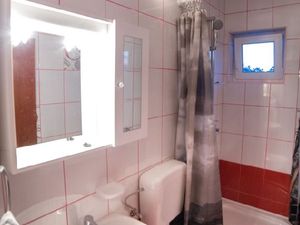 23346100-Ferienwohnung-6-Lopar-300x225-1