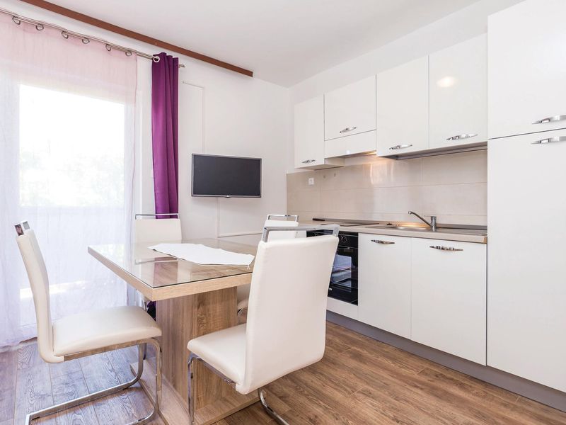 23721420-Ferienwohnung-4-Lopar-800x600-2