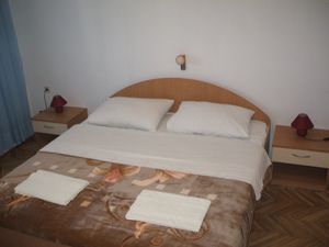 Ferienwohnung für 8 Personen (86 m²) in Lopar