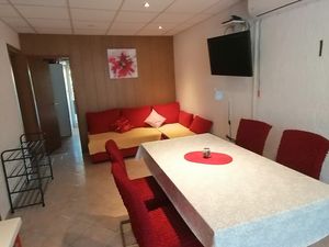 19127002-Ferienwohnung-4-Lopar-300x225-3