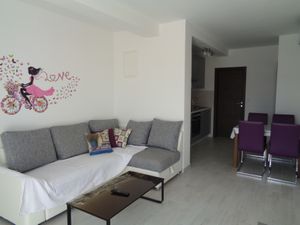 21997463-Ferienwohnung-3-Lopar-300x225-2