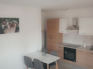 22019883-Ferienwohnung-4-Lopar-300x225-1