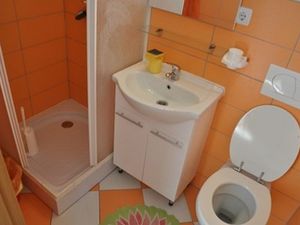 22020087-Ferienwohnung-6-Lopar-300x225-4