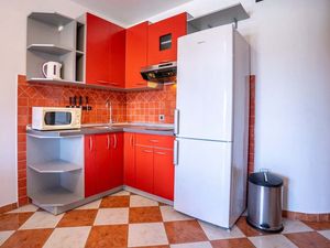 23650652-Ferienwohnung-6-Lopar-300x225-5