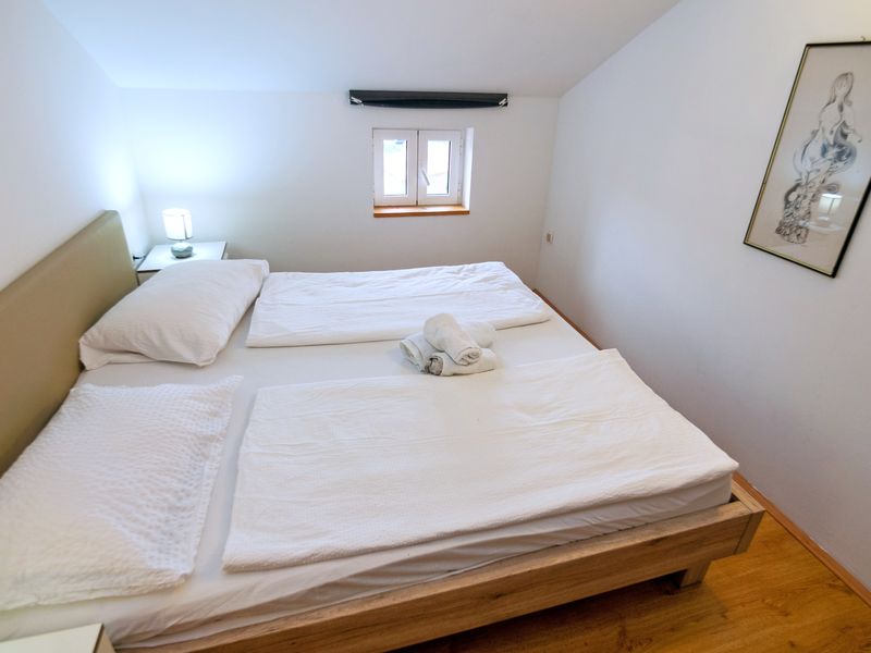 23670647-Ferienwohnung-4-Lopar-800x600-0