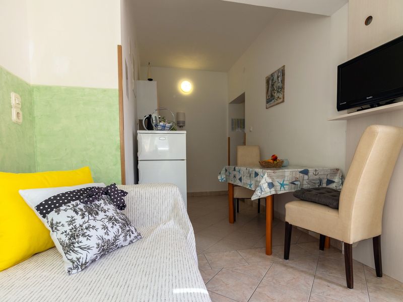 23670641-Ferienwohnung-3-Lopar-800x600-1