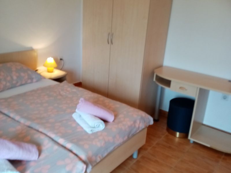 23696538-Ferienwohnung-3-Lopar-800x600-2