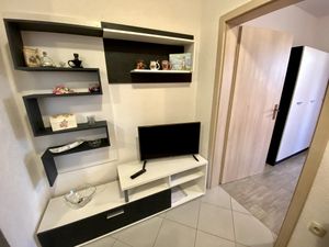 23876958-Ferienwohnung-3-Lopar-300x225-2