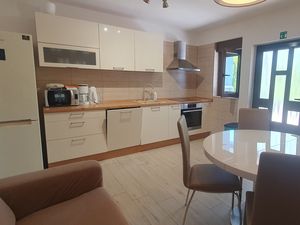 23924605-Ferienwohnung-6-Lopar-300x225-4