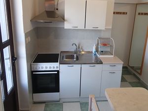 23924604-Ferienwohnung-3-Lopar-300x225-4