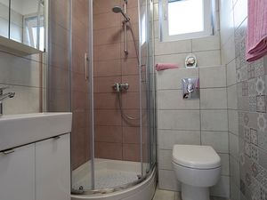 23996394-Ferienwohnung-2-Lopar-300x225-2