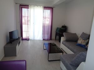 23932691-Ferienwohnung-3-Lopar-300x225-1