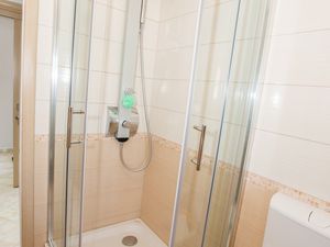 24020003-Ferienwohnung-4-Lopar-300x225-5