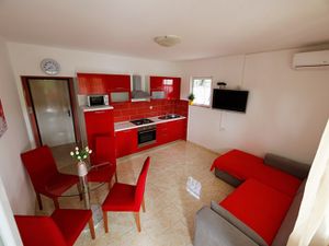 23964607-Ferienwohnung-5-Lopar-300x225-1