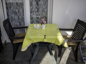 21748801-Ferienwohnung-3-Lopar-300x225-5