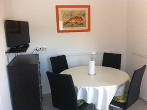 22251075-Ferienwohnung-0-Lopar-300x225-5