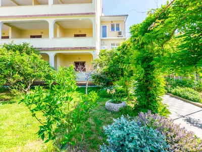Ferienwohnung für 4 Personen (77 m²) in Lopar 5/10