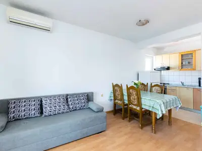 Ferienwohnung für 6 Personen (73 m²) in Lopar 8/10