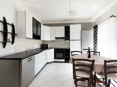 Ferienwohnung für 3 Personen (60 m²) in Lopar 4/10