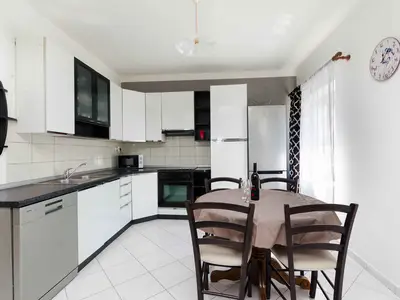 Ferienwohnung für 3 Personen (60 m²) in Lopar 7/10