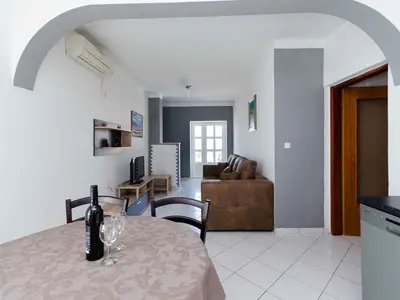 Ferienwohnung für 3 Personen (60 m²) in Lopar 9/10