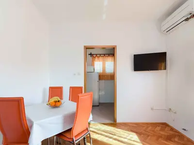 Ferienwohnung für 4 Personen (45 m²) in Lopar 8/10