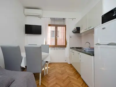 Ferienwohnung für 4 Personen (45 m²) in Lopar 8/10