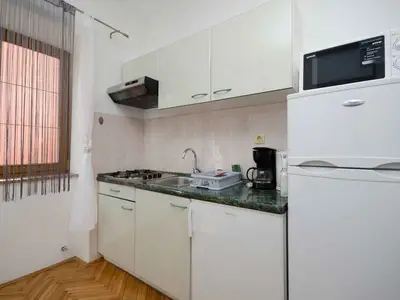 Ferienwohnung für 4 Personen (45 m²) in Lopar 10/10