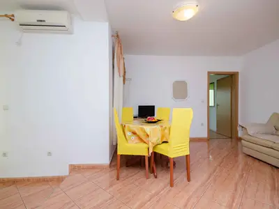 Ferienwohnung für 5 Personen (65 m²) in Lopar 5/10