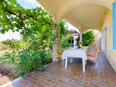 Ferienwohnung für 8 Personen (120 m²) in Lopar 8/10