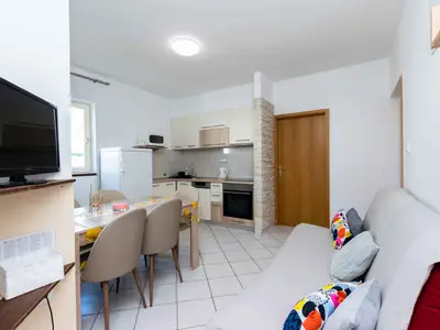 Ferienwohnung für 5 Personen (75 m²) in Lopar 9/10