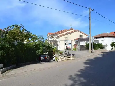 Ferienwohnung für 6 Personen (95 m²) in Lopar 8/10