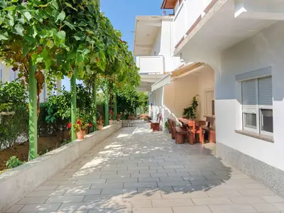 Ferienwohnung für 5 Personen (70 m²) in Lopar 2/10