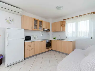 Ferienwohnung für 5 Personen (58 m²) in Lopar 7/10