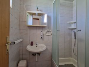 22020143-Ferienwohnung-4-Lopar-300x225-5