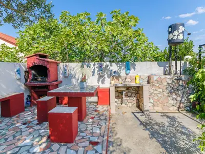 Ferienwohnung für 3 Personen (40 m²) in Lopar 4/10